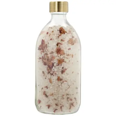 Wellmark Just Relax sól do kąpieli o różanym zapachu i pojemności 500 ml kolor biały
