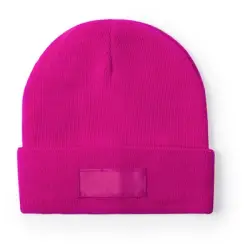 Różowa czapka zimowa